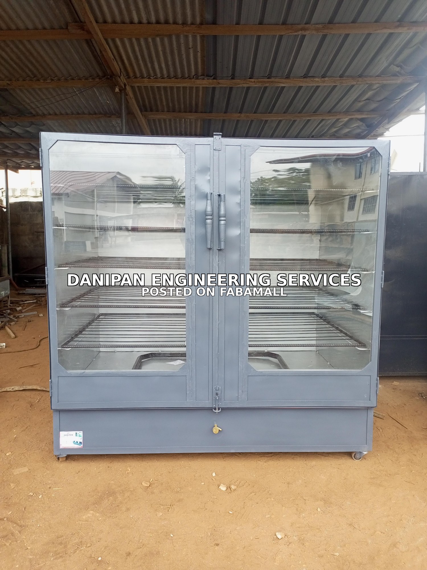 1 Bag commercial gas oven — 1