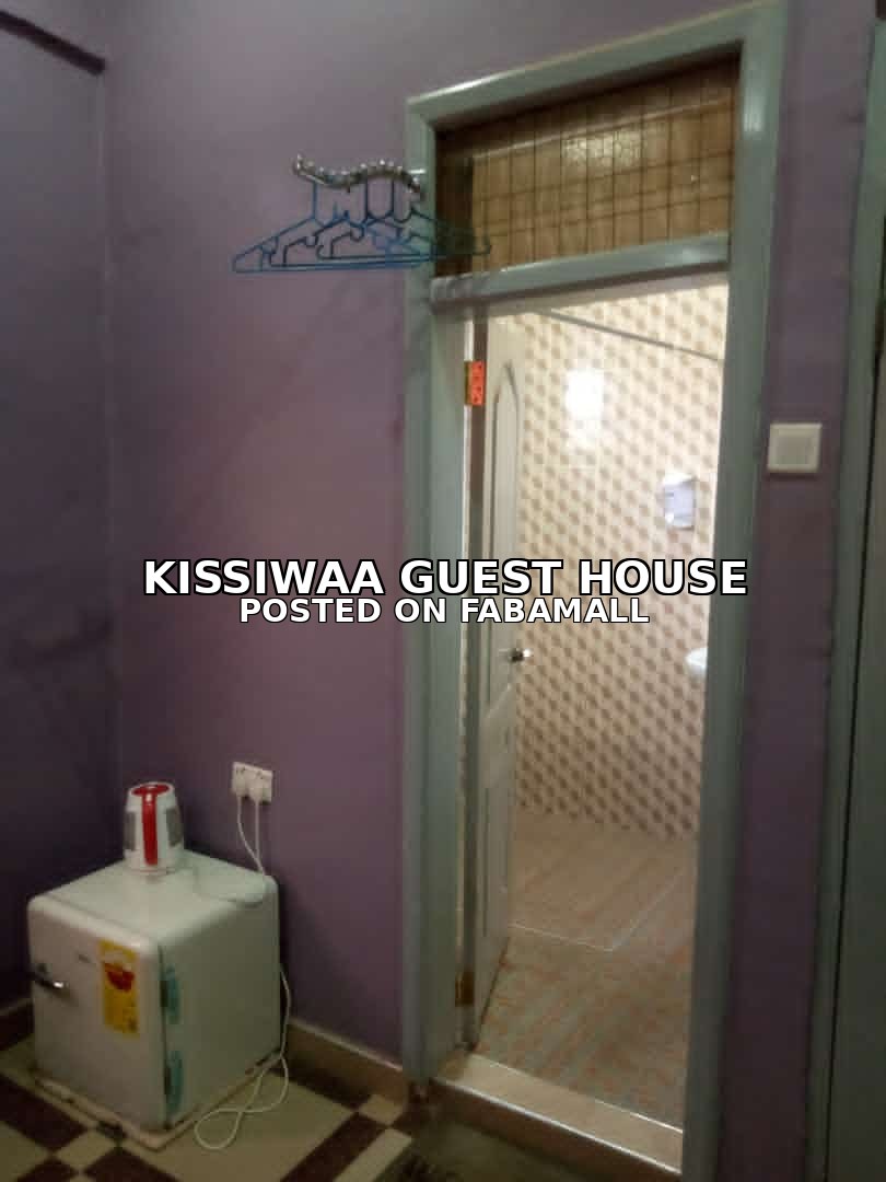 Deluxe Room in Kissiwaa Guest House Drobo Ghana — 2