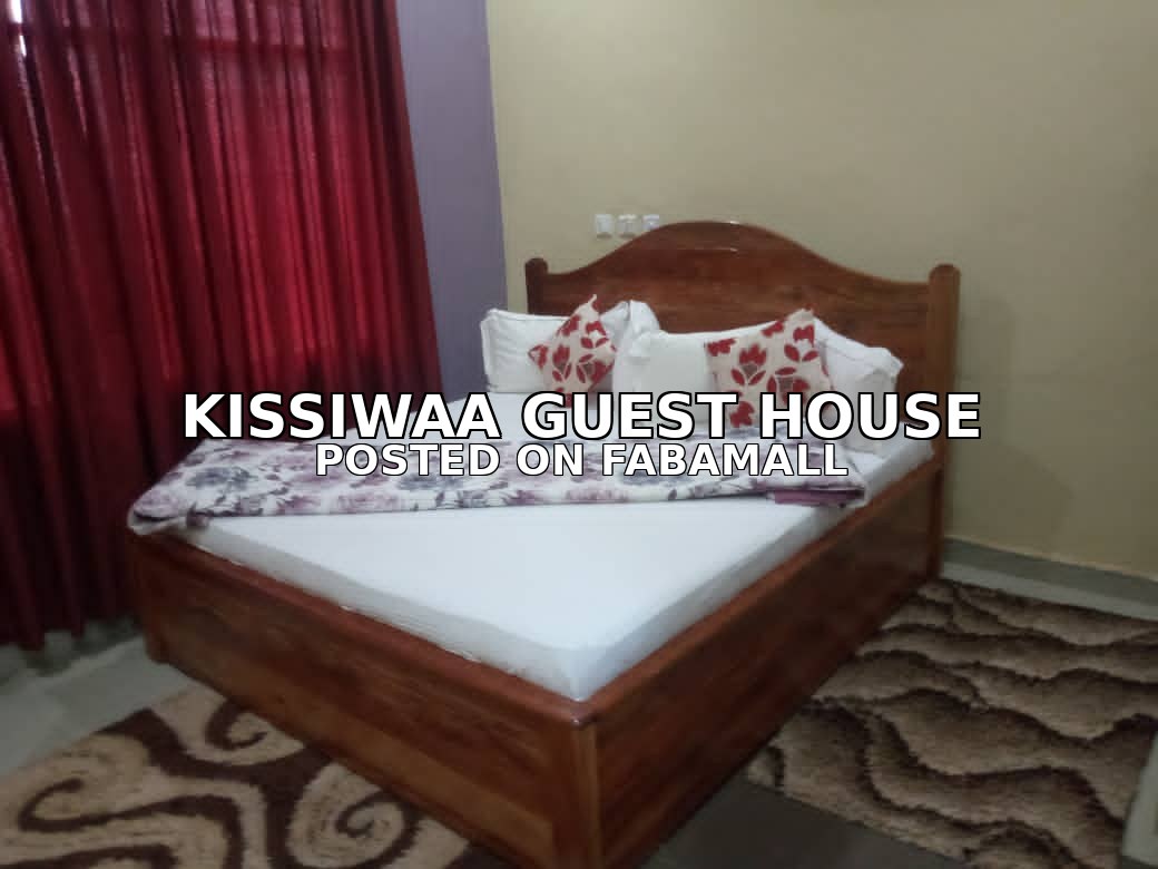 Deluxe Room in Kissiwaa Guest House Drobo Ghana — 3