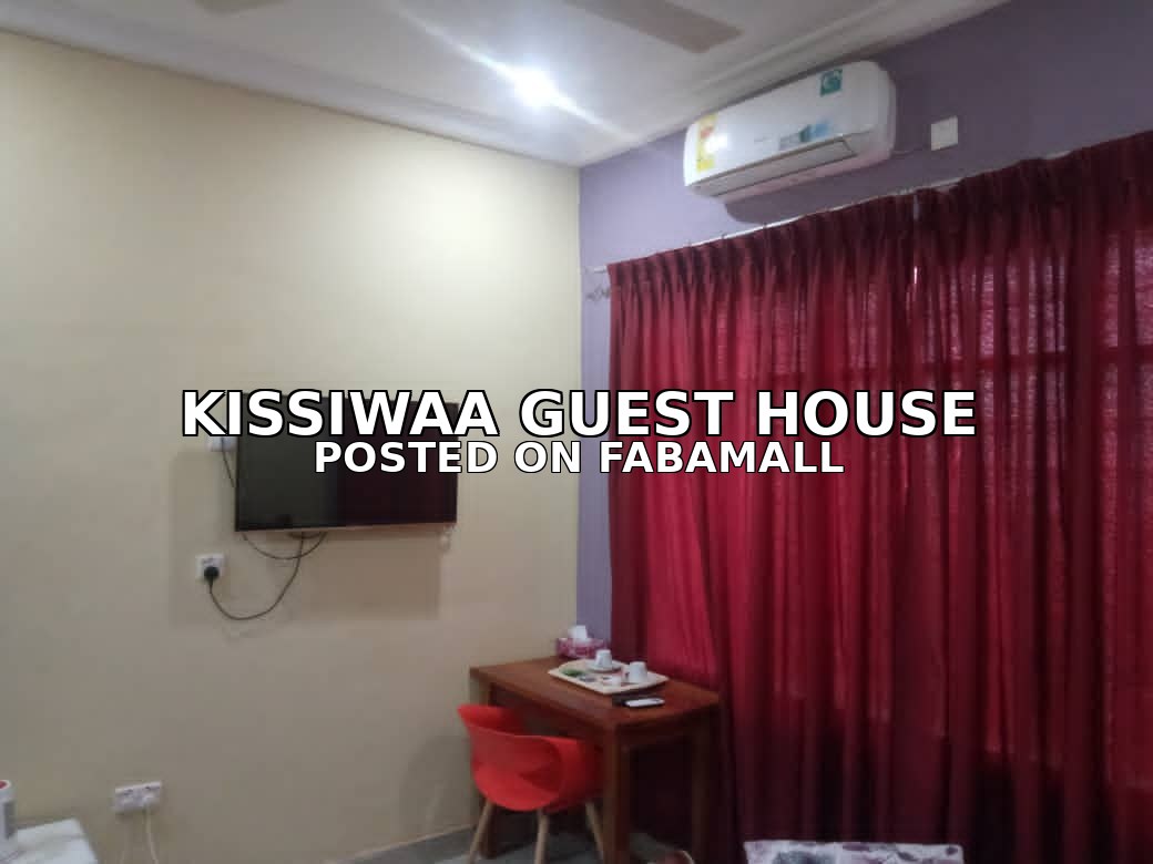 Deluxe Room in Kissiwaa Guest House Drobo Ghana — 1