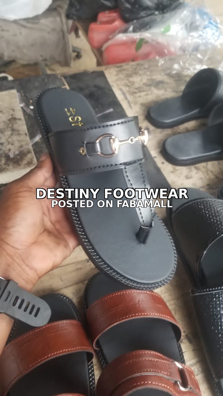 Ghana Made slippers Wholesale Kumasi Ghana — 3