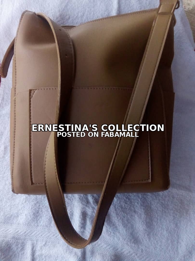 Ladies handbag Sunyani Ghana — 1