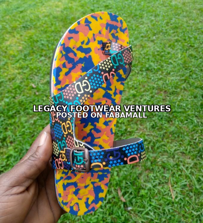 Unisex slippers Drobo Ghana — 2