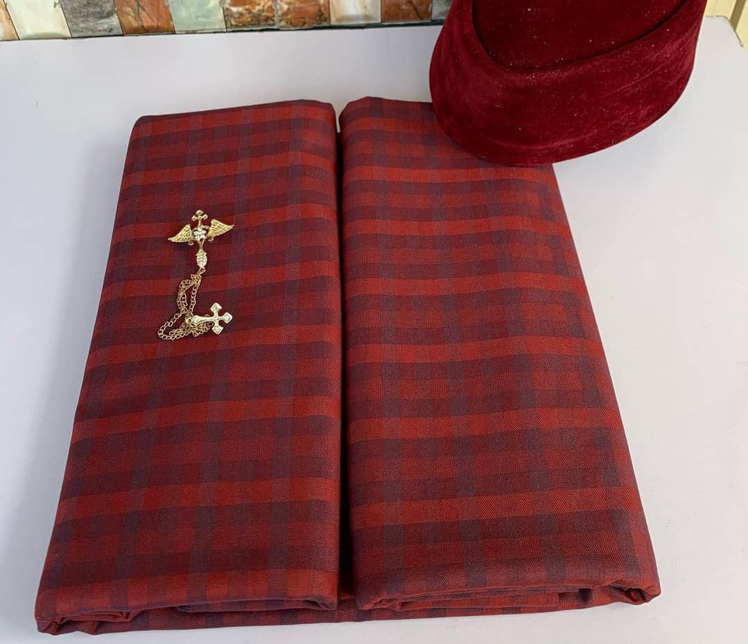 Damask fabric ¢120 for 4 yards, Achimota-Accra