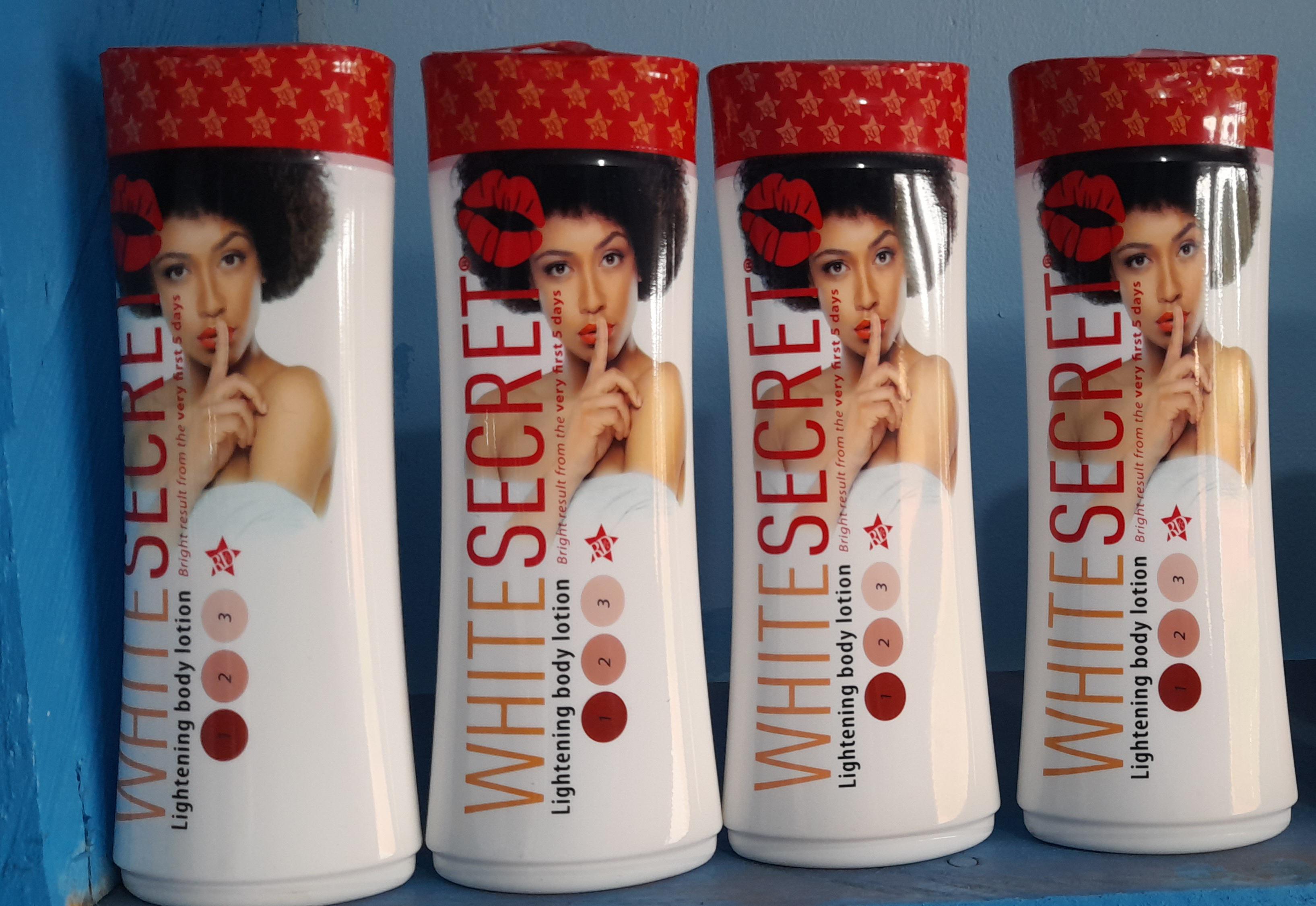 WHITE SECRET LIGHTING BODY LOTION image