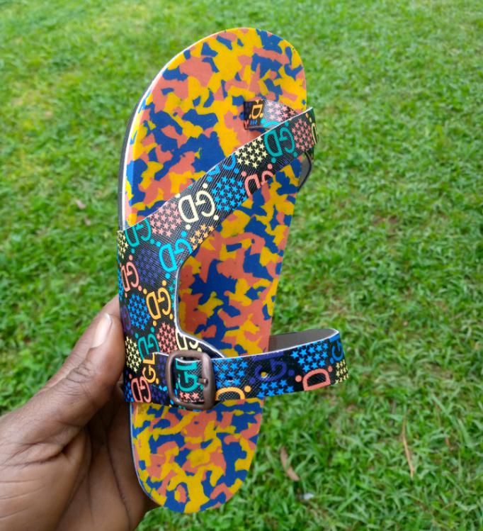 Unisex slippers Drobo Ghana image