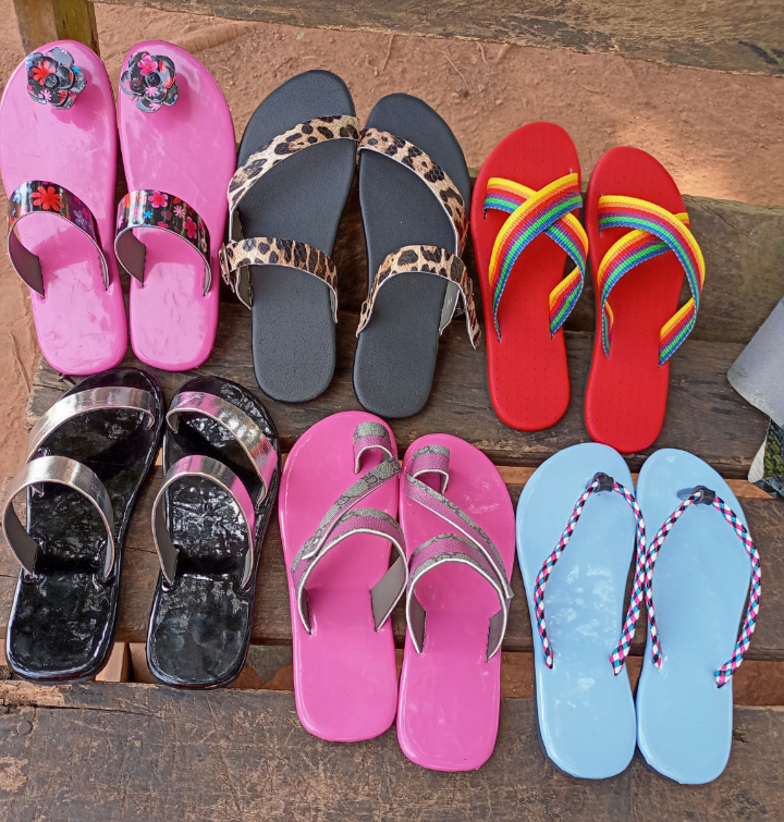 Ladies slippers image