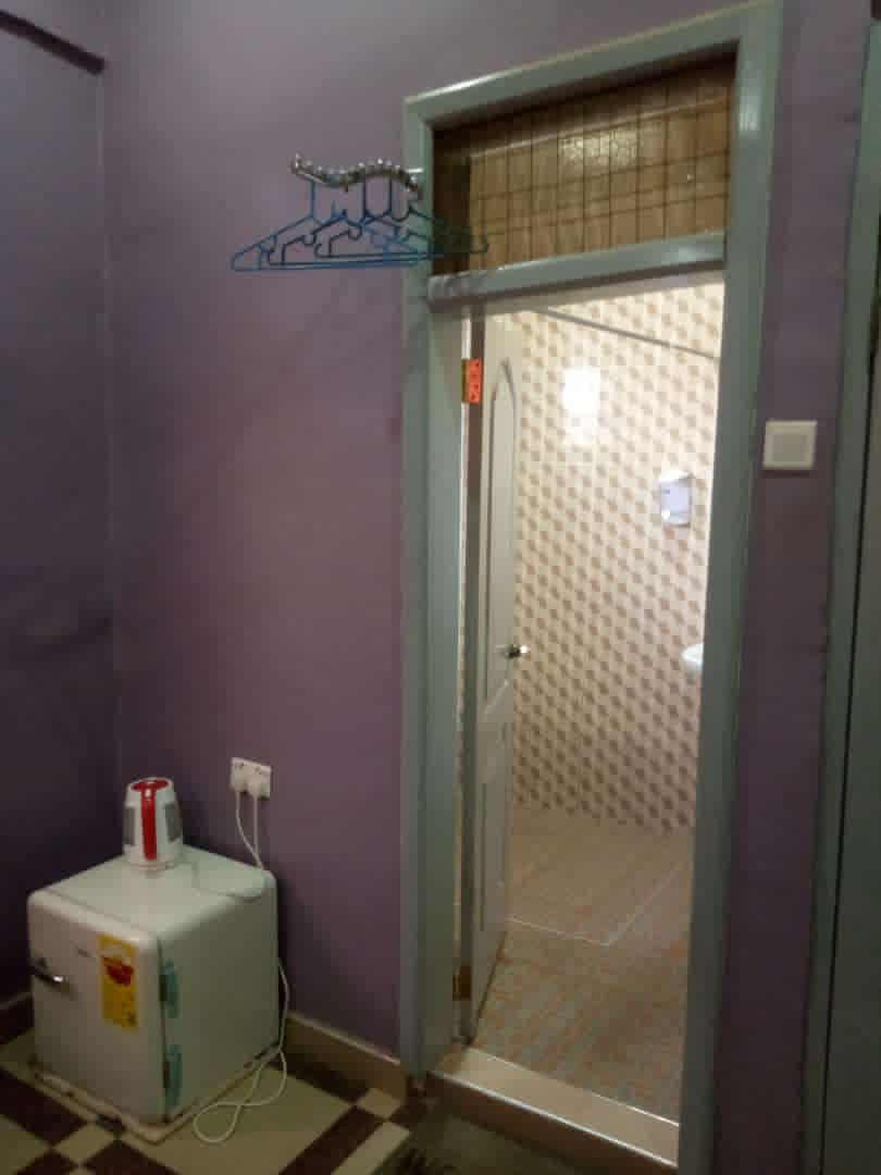 Deluxe Room in Kissiwaa Guest House Drobo Ghana image