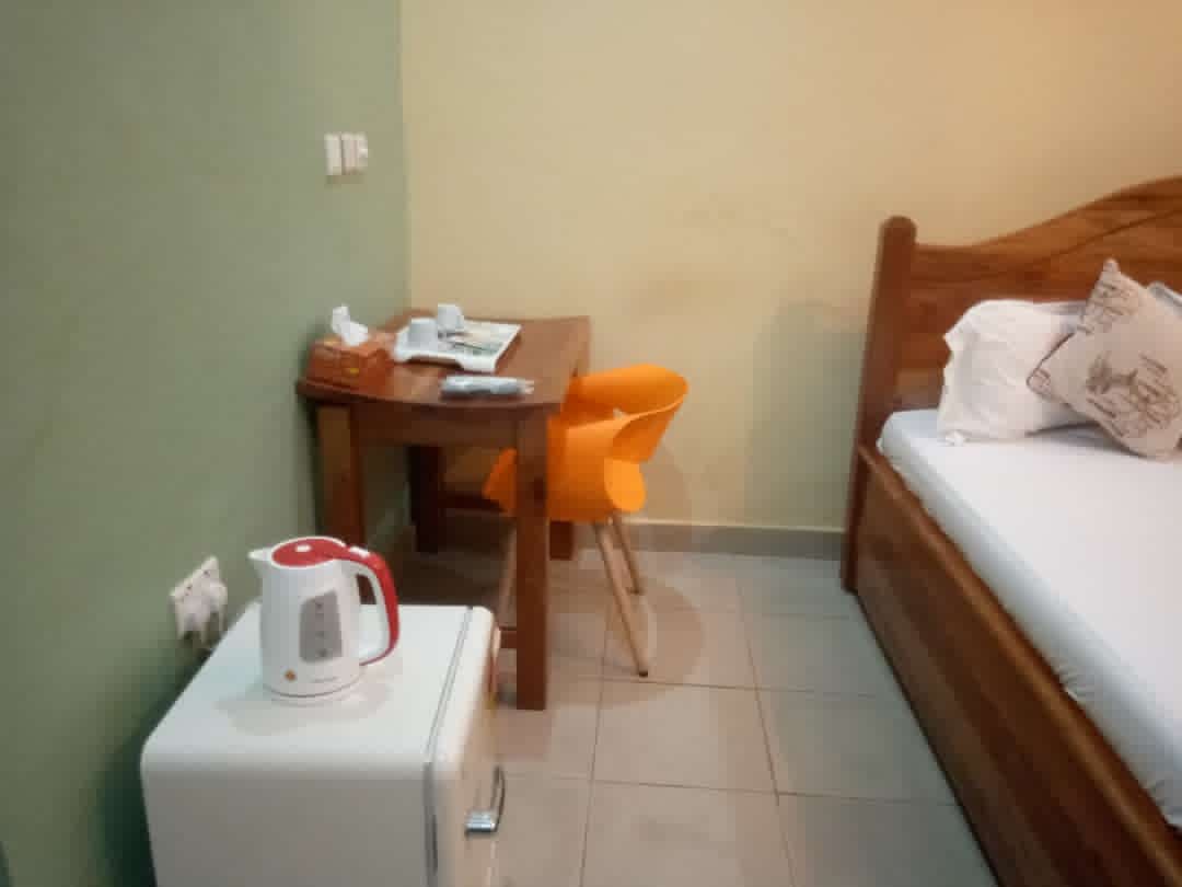 Premium Room in Kissiwaa Guest House in Drobo Ghana Bono Region image