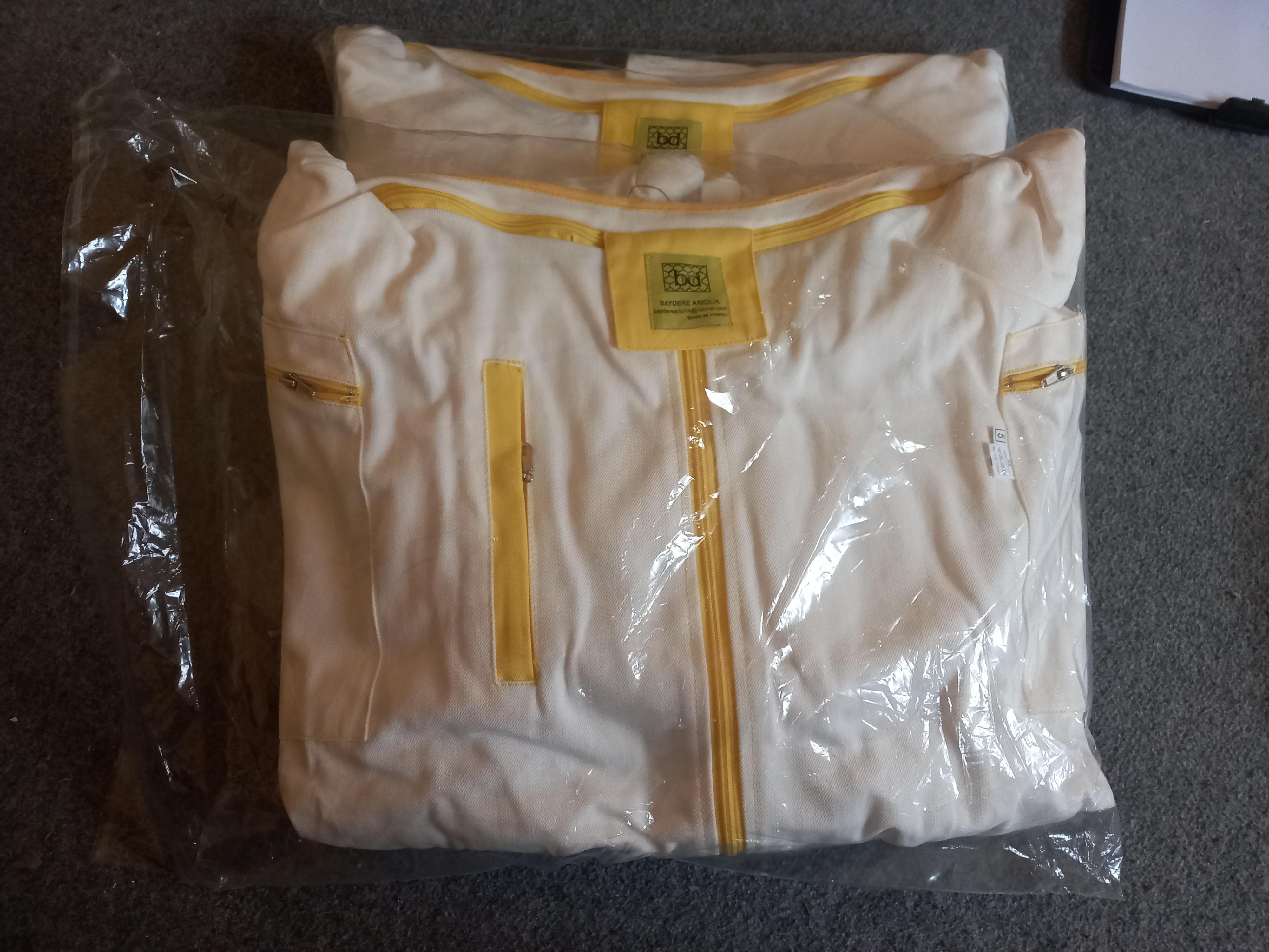 Astronaut style beekeepers costume (2 zipper) image