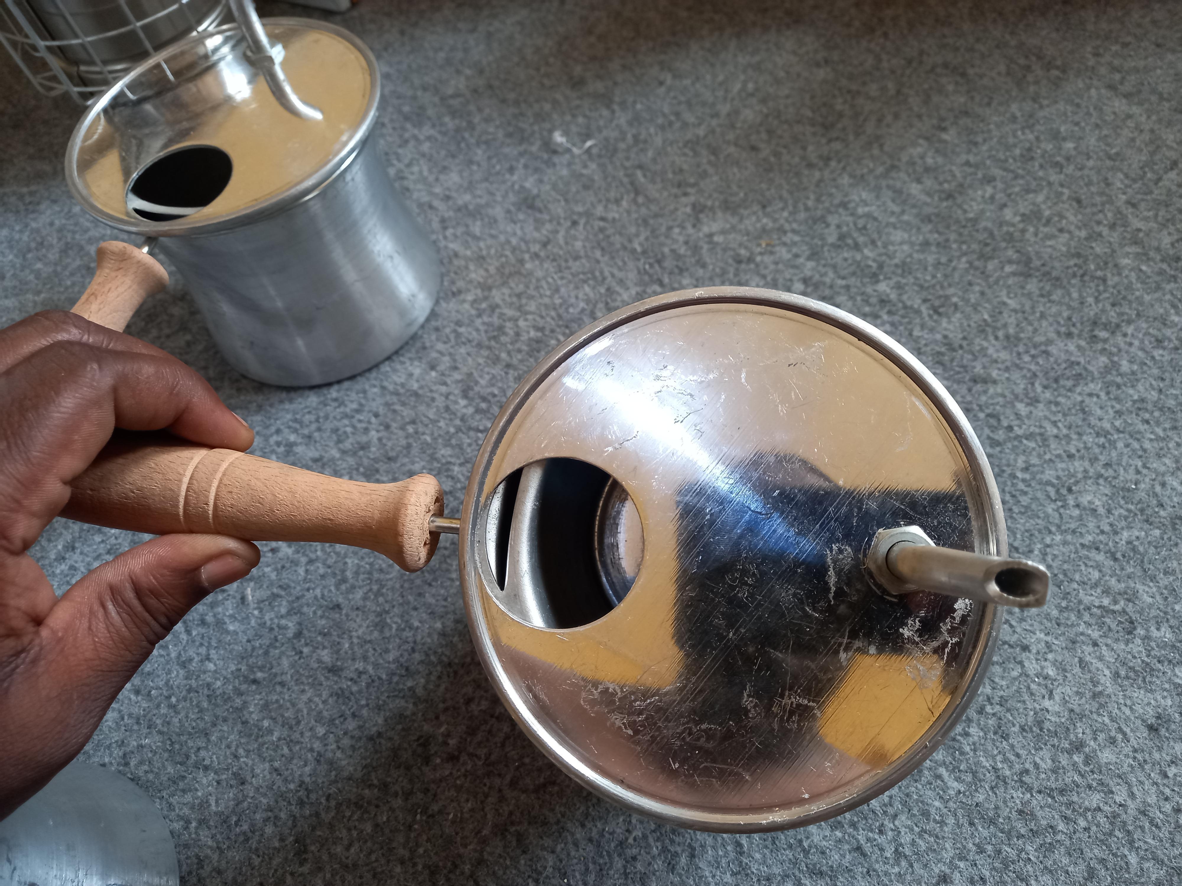 Bee Wax Melting Pot image