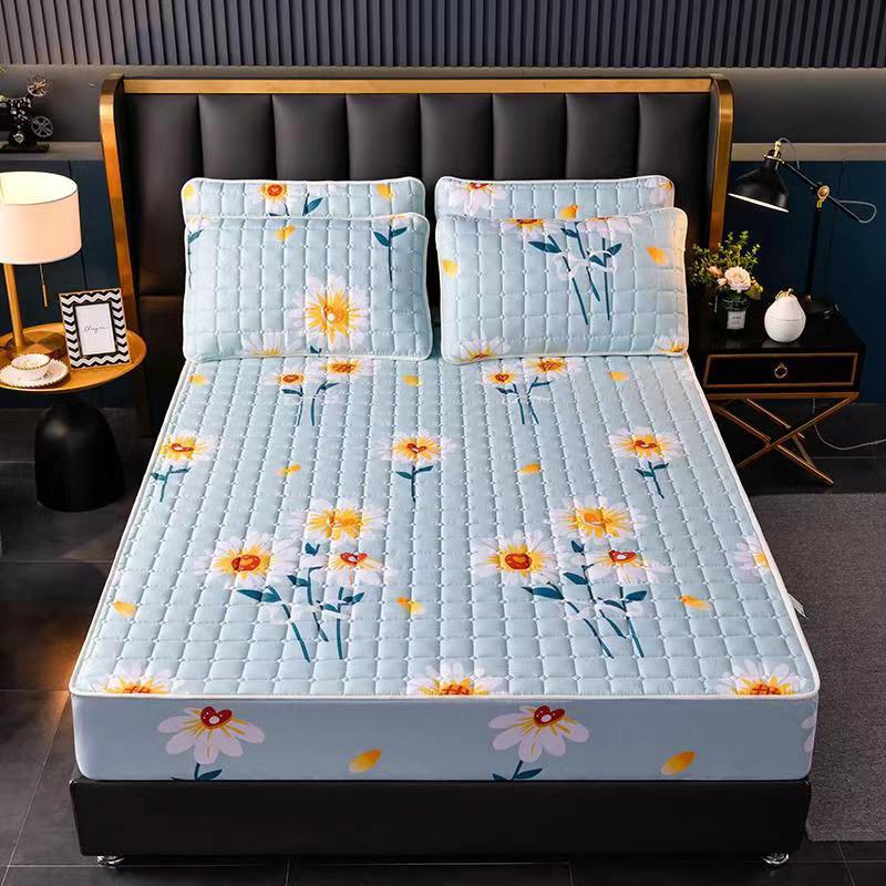 Waterproof mattress protector image