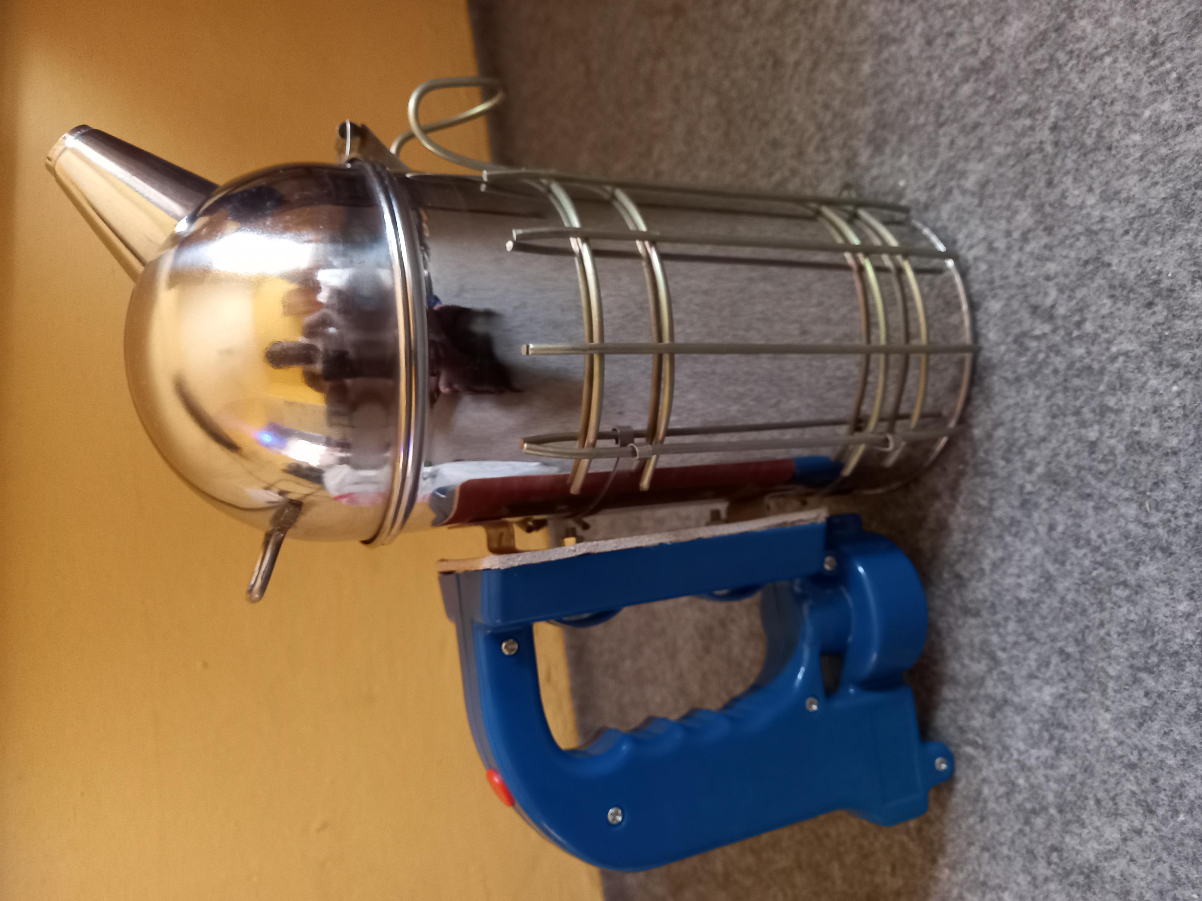 Battery powered beekeeping smoker (German style) image