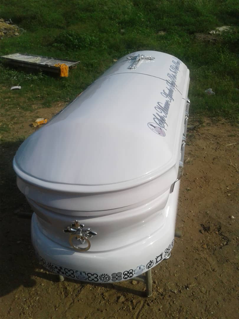 Coffin Made in Ghana image