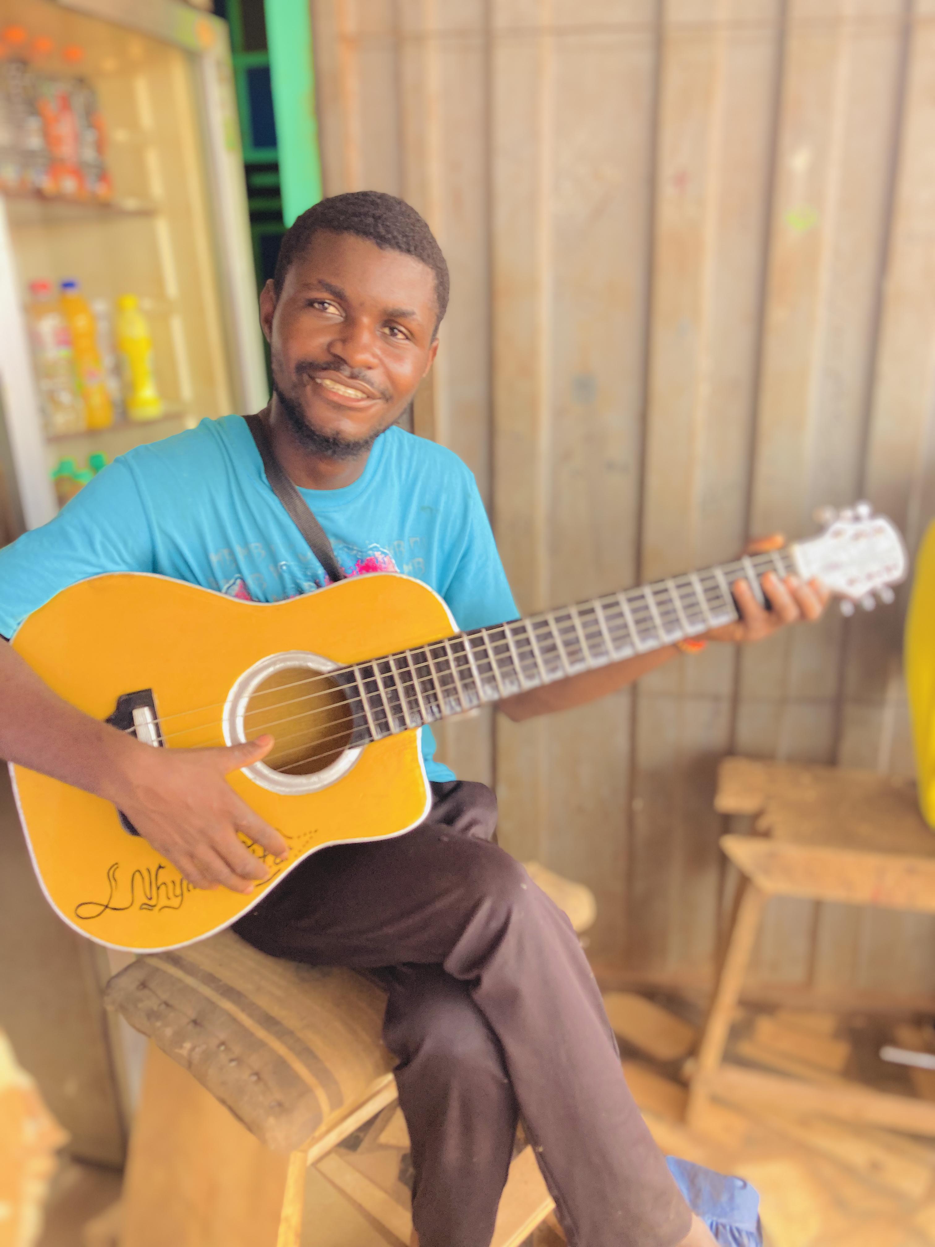 Acoustic Guitar image