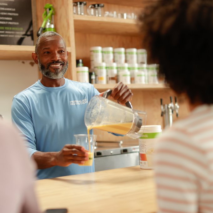 Herbalife Nutrition Shake Mix Vanilla Flavour Weightloss Package (Formula One Vanilla Shake 500Gm, Ppp 200Gm, Afresh Lemon 50Gm) image