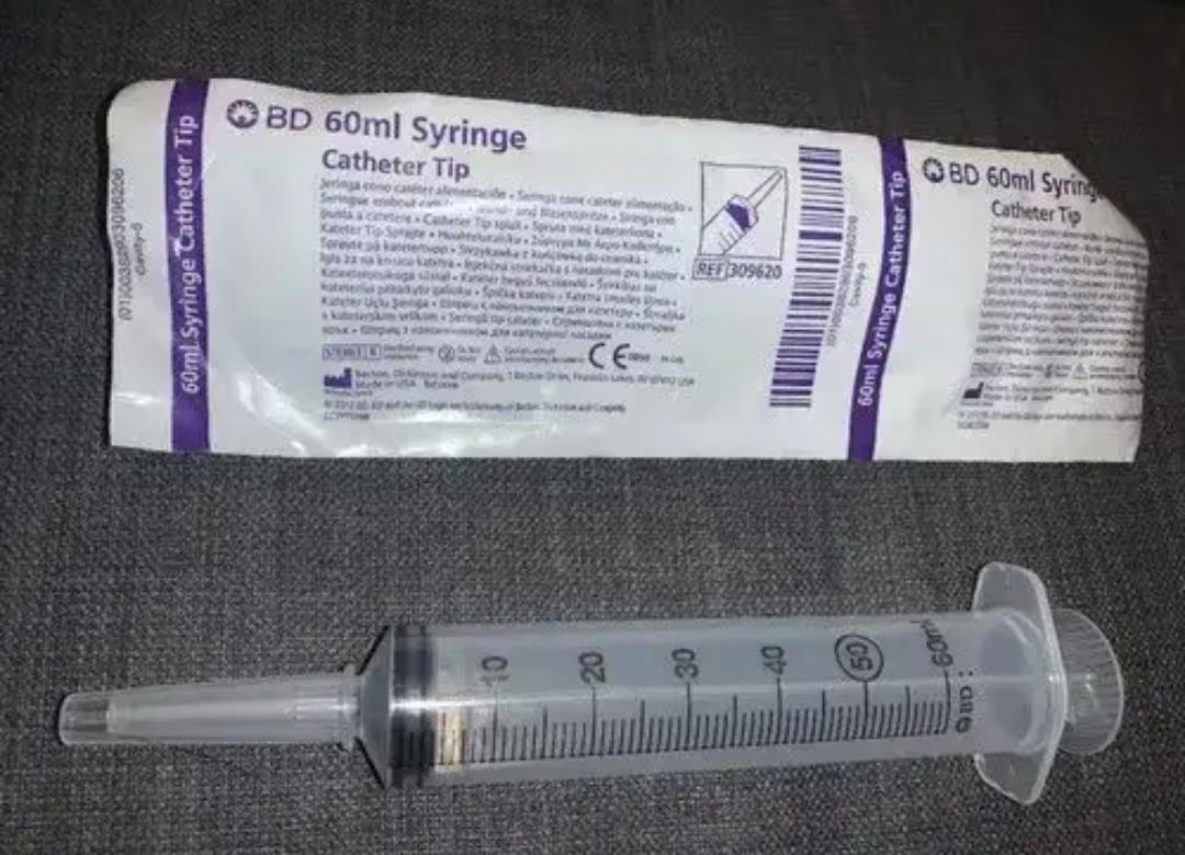 Leur Lock. Catheter Mouth Syringes image